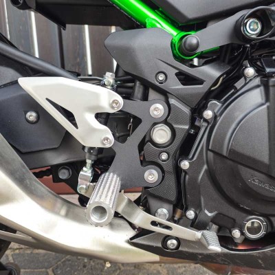Przednie Sety Podnóżki Przód Kawasaki Z500 ABS (2024-2025) Stunt Gymkhana