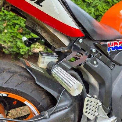 Rear Sets Footrests Pegs Subcage Honda CBR 1000RR SC57 A/B (2004-2007) Stunt Gymkhana