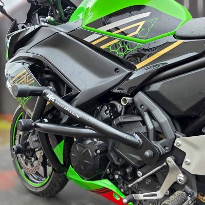 Kawasaki Ninja 650 Crash Cage (2017-2026) - Stunt Drift Street Engine Guard Highway Bar
