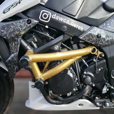 Suzuki GSR 750 (2011-2017) Crash Cage - Stunt Drift Street Engine Guard Highway Bar