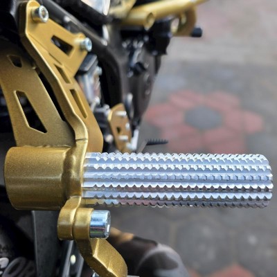 Rear Sets Footrests Pegs Subcage Suzuki GSR 750 (2011-2017) Stunt Gymkhana