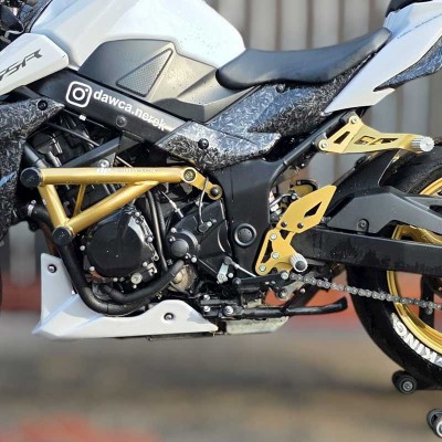 Front Sets Driver's Footrest Footpegs Suzuki GSR 750 (2011-2017) Stunt Gymkhana