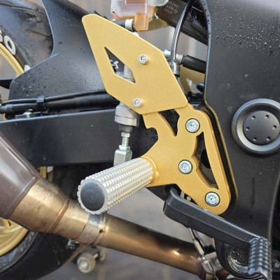 Front Sets Driver's Footrest Footpegs Suzuki GSR 750 (2011-2017) Stunt Gymkhana
