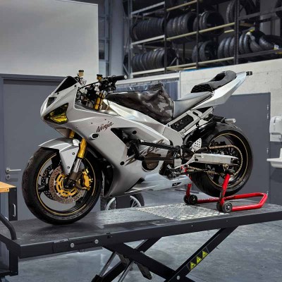 Front Rear Sets Forward Driver’sFootrest – Kawasaki ZX6R 636 (2003-2004) Stunt Pegs