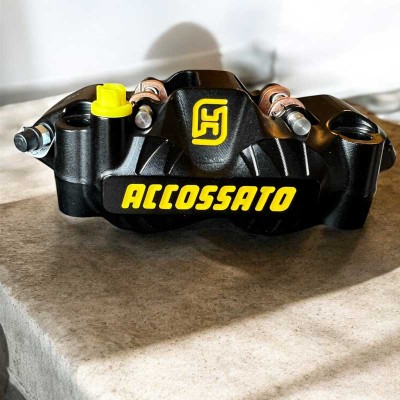 Left Accossato Radial Brake Caliper Forged Monoblock 108 mm for Handbrake Harley Davidson Kawasaki Honda Yamaha Suzuki Triumph Stunt
