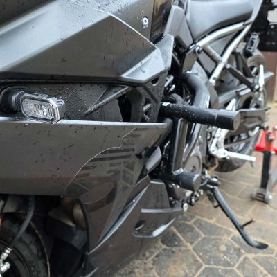 Klatka Osłona Silnika Gmol Ochraniacz Rama Suzuki GSX-8R (2023-2026) Stunt Gymkhana