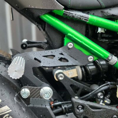 Rear Sets Footrests Pegs Subcage Kawasaki Z900 (2025-2026) Street Stunt Gymkhana Track