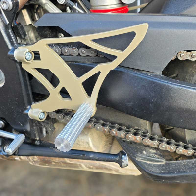 Front Sets Driver's Footrest Footpegs Przednie sety podnóżki pegi BMW S1000R (2021-2026) Stunt OSK Gymkhana Stunt Gymkhana