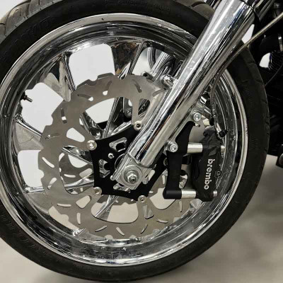 Mocowanie Adapter Zacisku Brembo -100mm Harley Davidson Dyna Softail Touring -Lewy HD