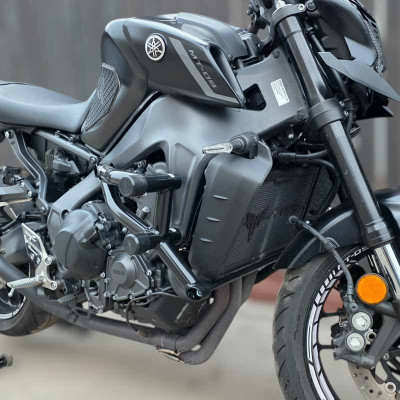 Klatka Osłona Silnika Gmol Ochraniacz Yamaha MT09 FZ09 FJ09 XSR900 Tracer 900 (2021-2023) OSK Gymkhana Ulica Tor